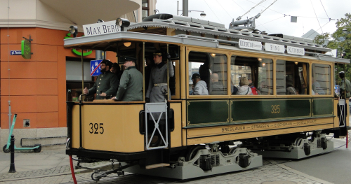 Przez filmowych ulic sto - wycieczka tramwajowa