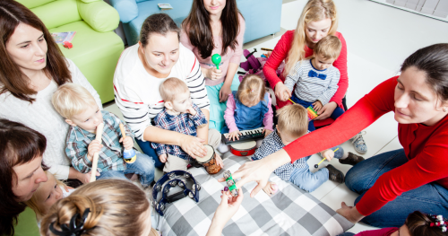 KAWA I ZABAWA od 9:00-11:30 (0-5) z bezpłatnymi zajęciami umuzykalniającymi w godz.10:00-11:00 (WTOREK)