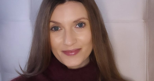 Moje TAK, moje NIE - Zastanawiasz się czasem, dlaczego Twoja asertywność znika tylko przy konkretnych ludziach? Rozwiąż test i odkryj, co Twój styl przywiązania mówi o Twoich granicach.
