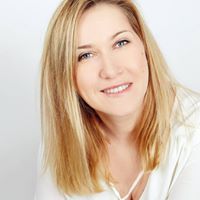 ANETA MICHNO